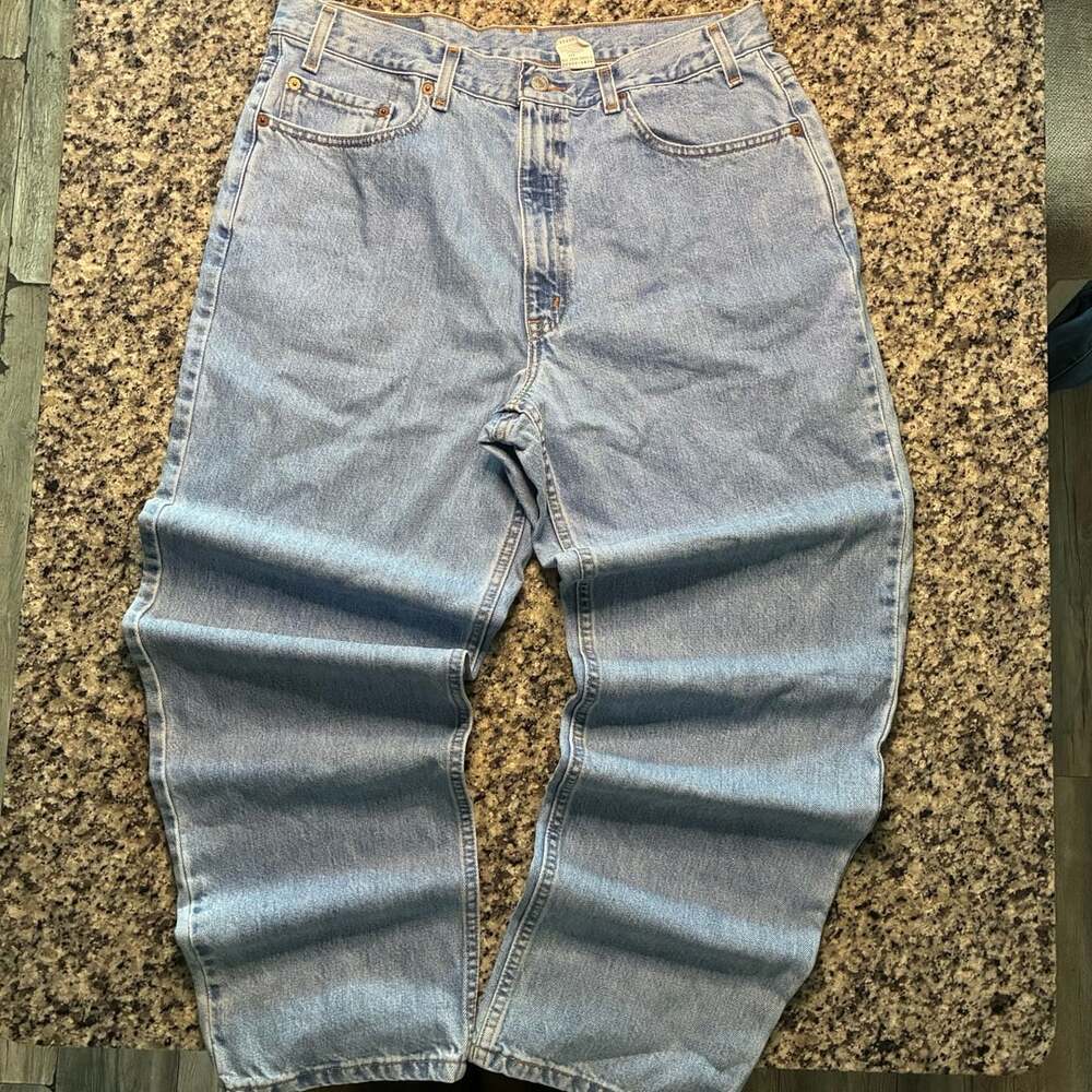 Vintage 90s Levi's 550 Relaxed Fit Light Wash Denim Jeans Size 38x30